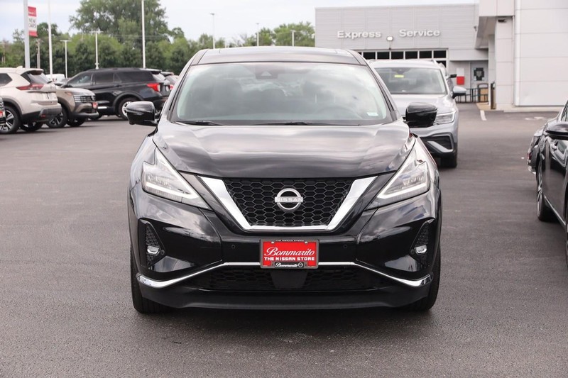 Nissan Murano Vehicle Image 04