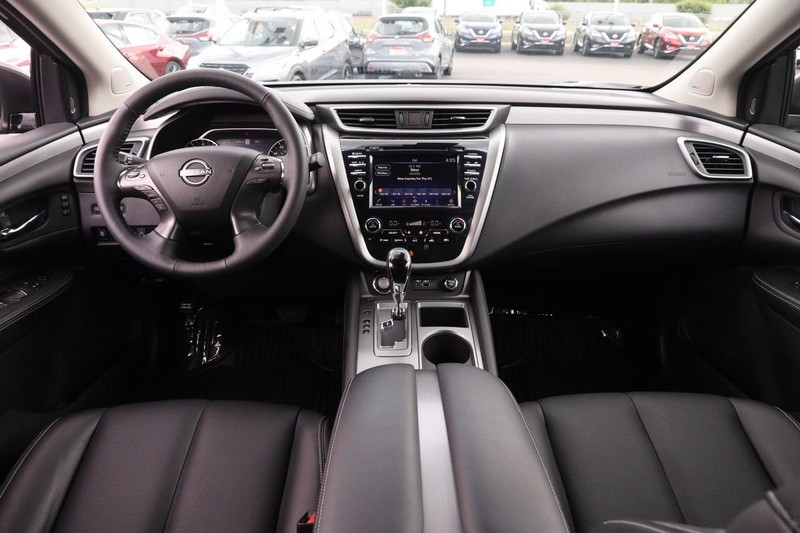 Nissan Murano Vehicle Image 22