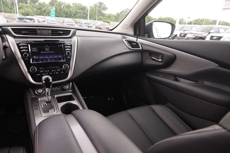 Nissan Murano Vehicle Image 26
