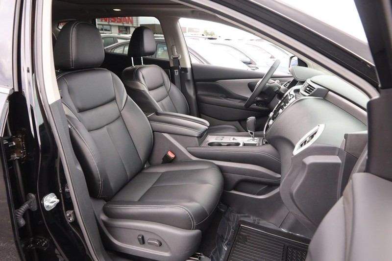 Nissan Murano Vehicle Image 27