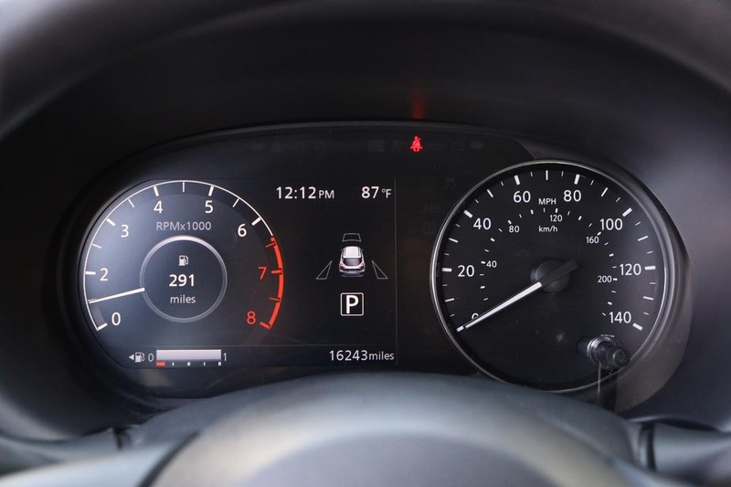 Nissan Kicks Vehicle Image 13