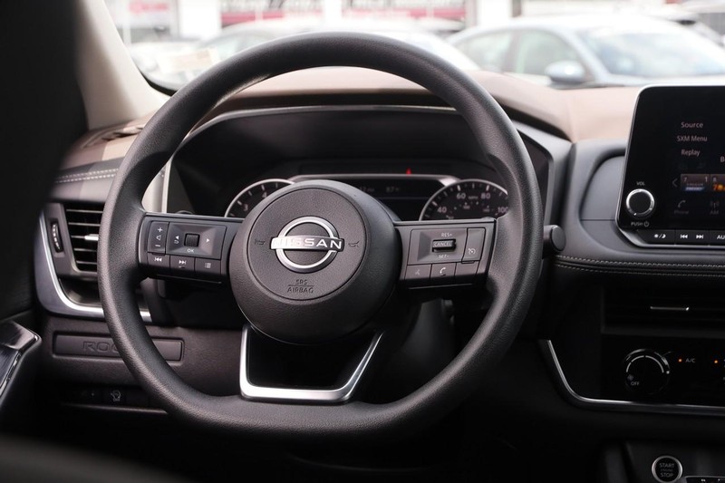 Nissan Rogue Vehicle Image 20