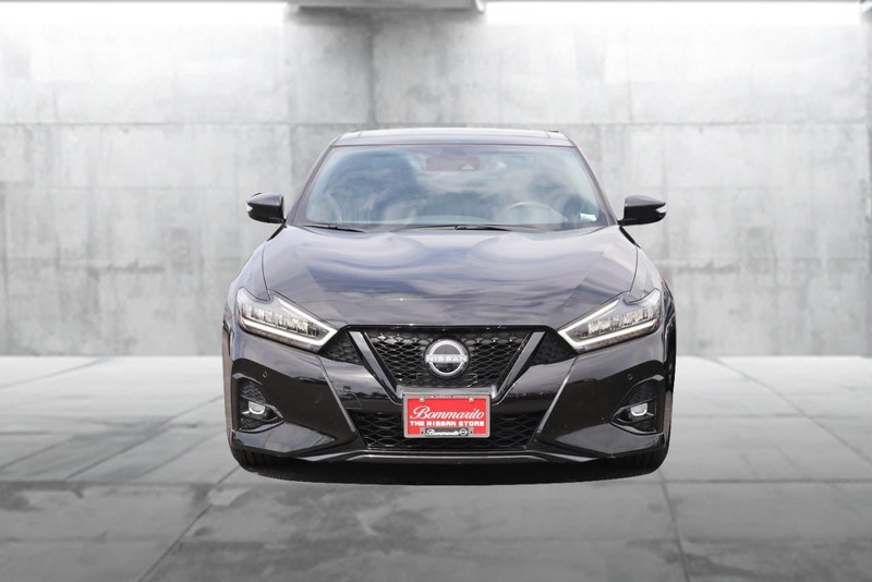 Nissan Maxima Vehicle Image 04