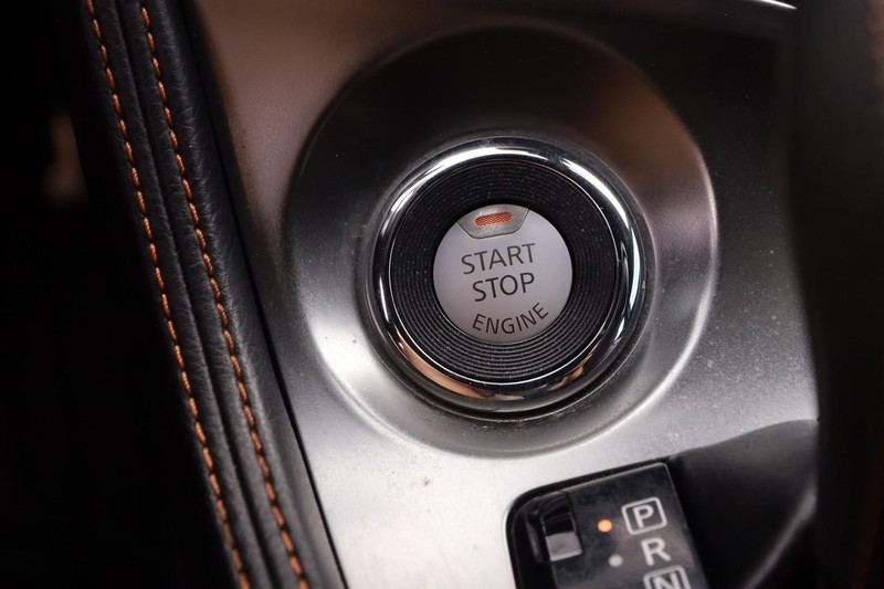 Nissan Maxima Vehicle Image 15