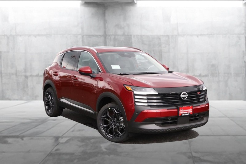 Nissan Kicks Vehicle Image 02