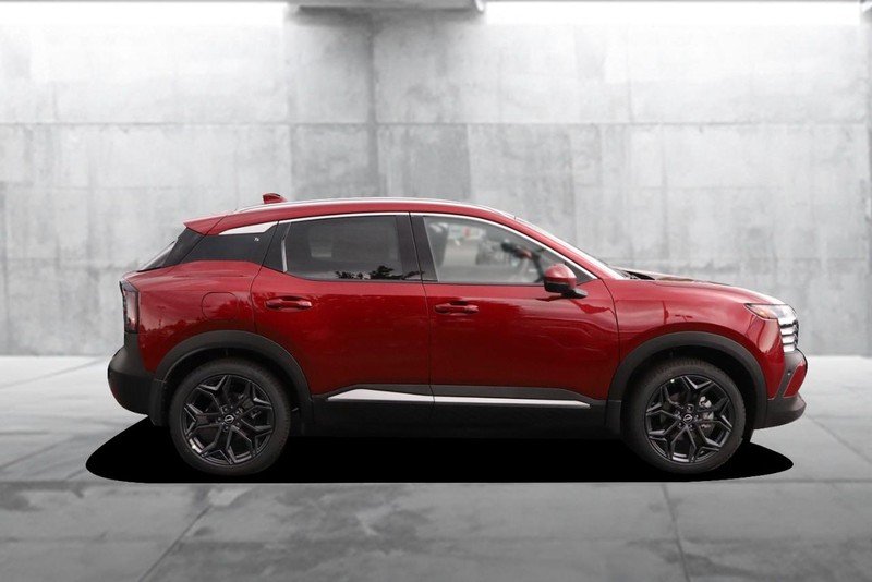 Nissan Kicks Vehicle Image 05