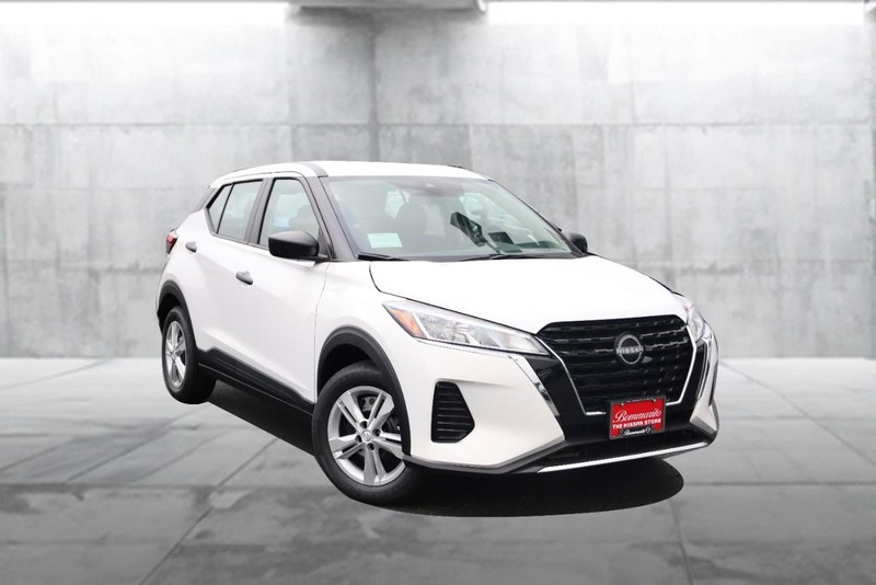 Nissan Kicks Play Vehicle Image 02