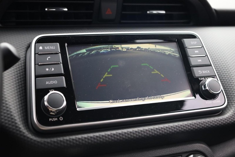 Nissan Kicks Play Vehicle Image 14