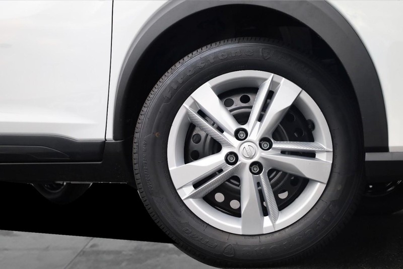 Nissan Kicks Play Vehicle Image 03