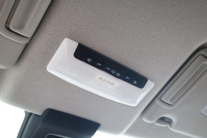 Nissan Kicks Play Vehicle Image 18