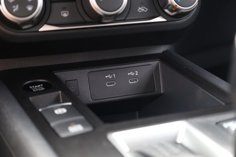 Nissan Kicks Vehicle Image 15