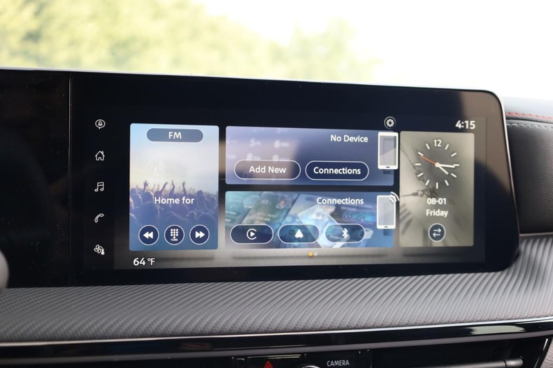 Nissan Kicks Vehicle Image 11