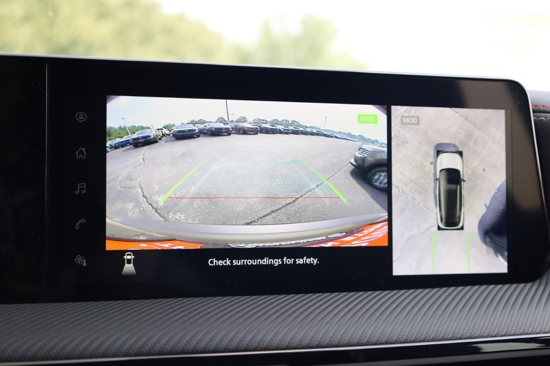 Nissan Kicks Vehicle Image 12