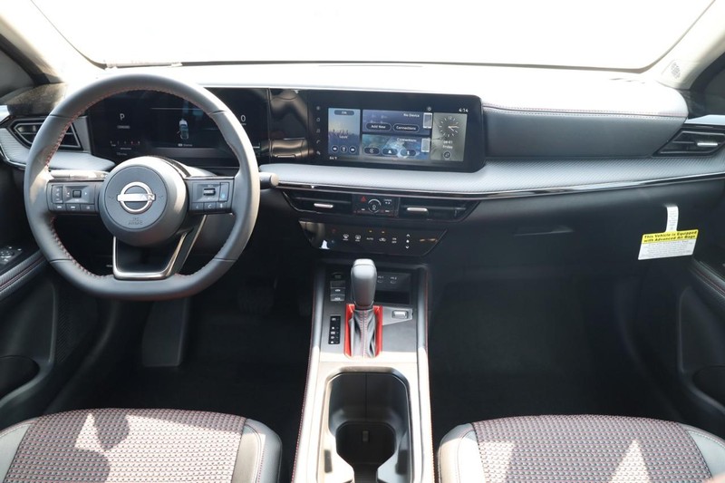 Nissan Kicks Vehicle Image 23