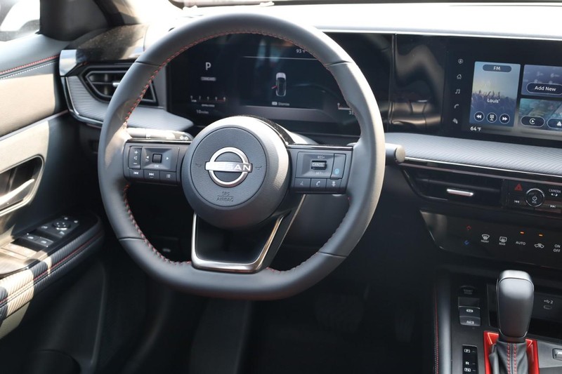Nissan Kicks Vehicle Image 24