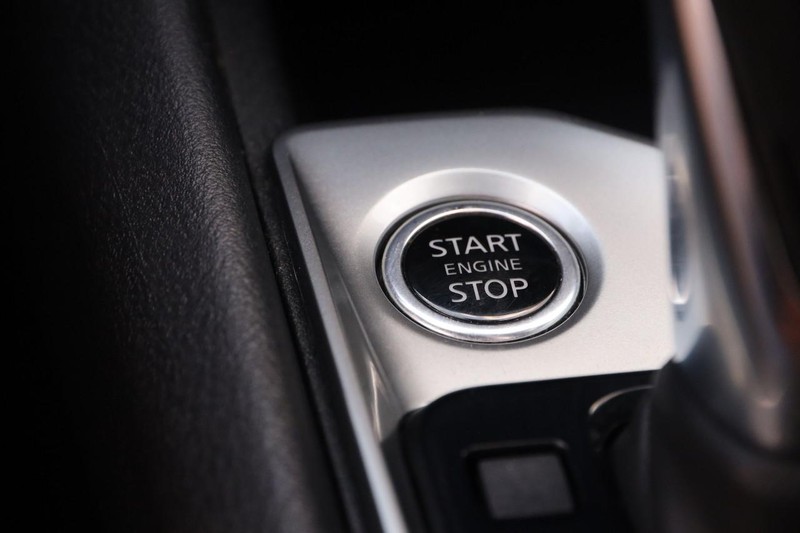 Nissan Altima Vehicle Image 14