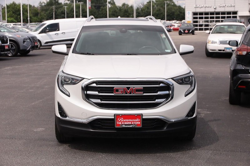GMC Terrain Vehicle Image 04
