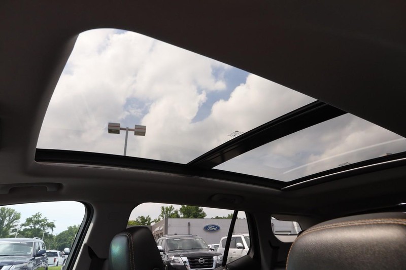 GMC Terrain Vehicle Image 09