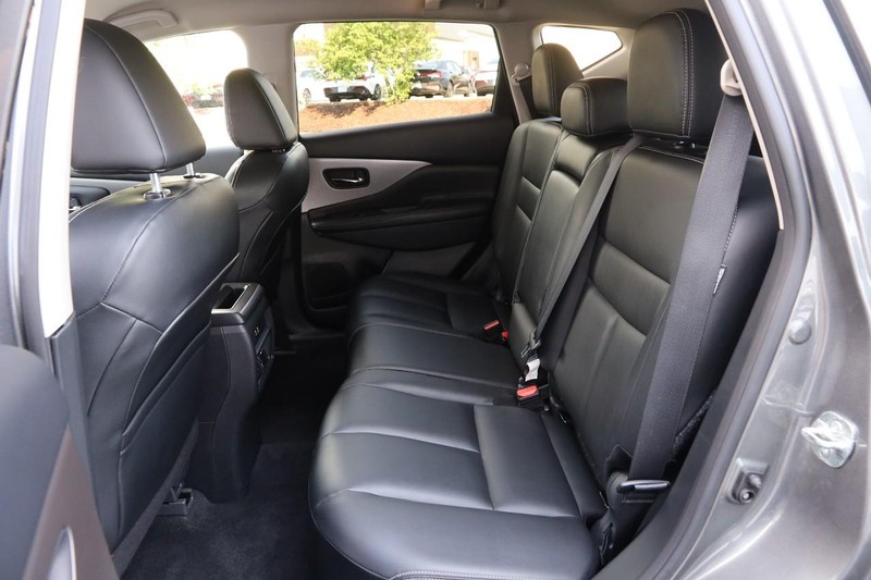 Nissan Murano Vehicle Image 09