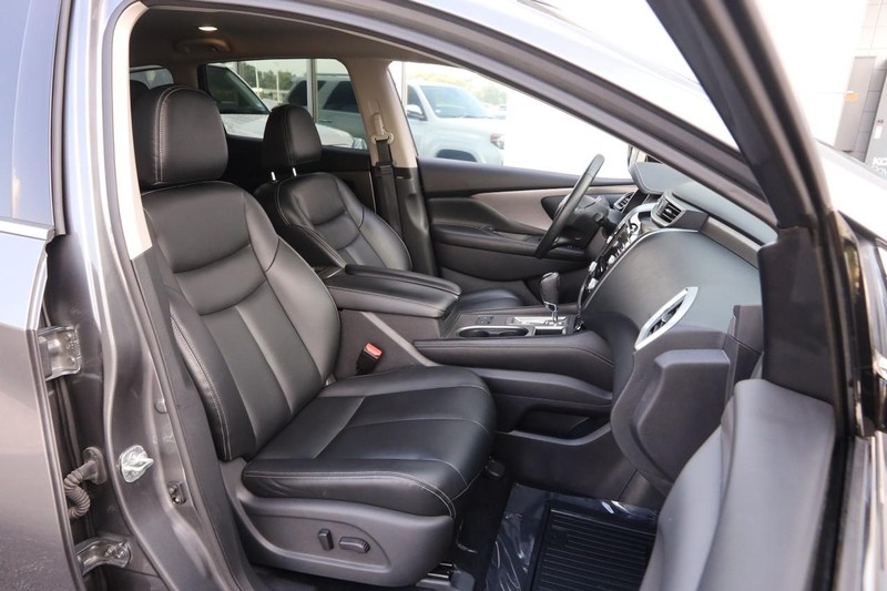 Nissan Murano Vehicle Image 25