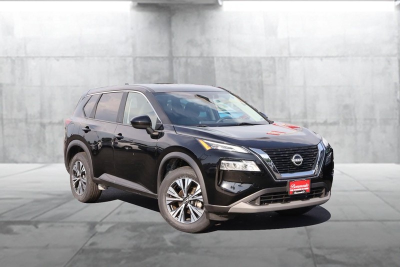 Nissan Rogue Vehicle Image 02