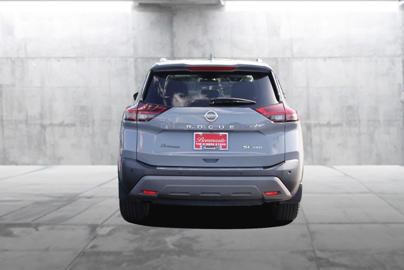 Nissan Rogue Vehicle Image 06