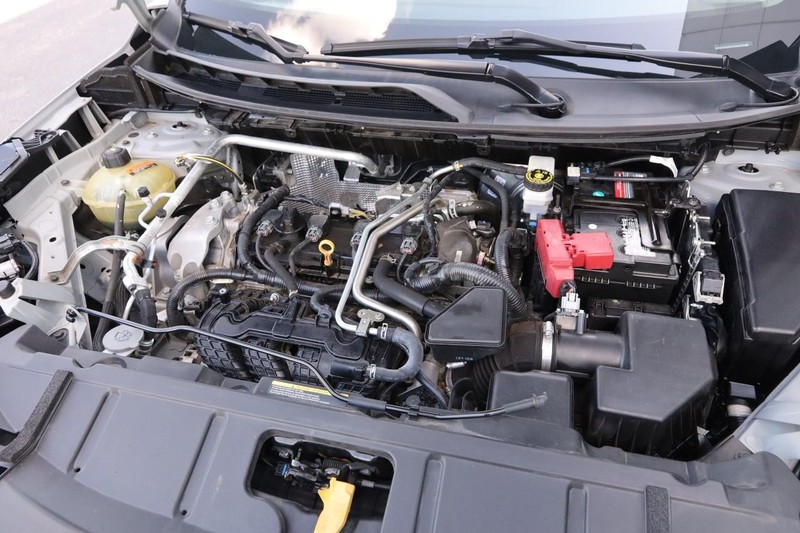 Nissan Rogue Vehicle Image 27