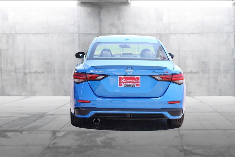 Nissan Sentra Vehicle Image 06