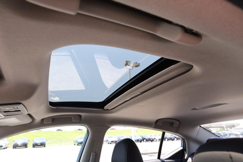 Nissan Sentra Vehicle Image 08