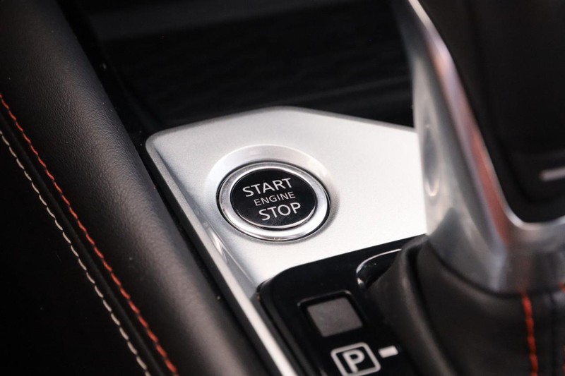 Nissan Altima Vehicle Image 18