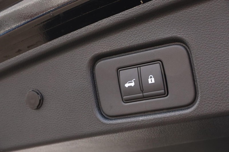 Nissan Pathfinder Vehicle Image 08