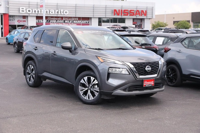 Nissan Rogue Vehicle Image 02