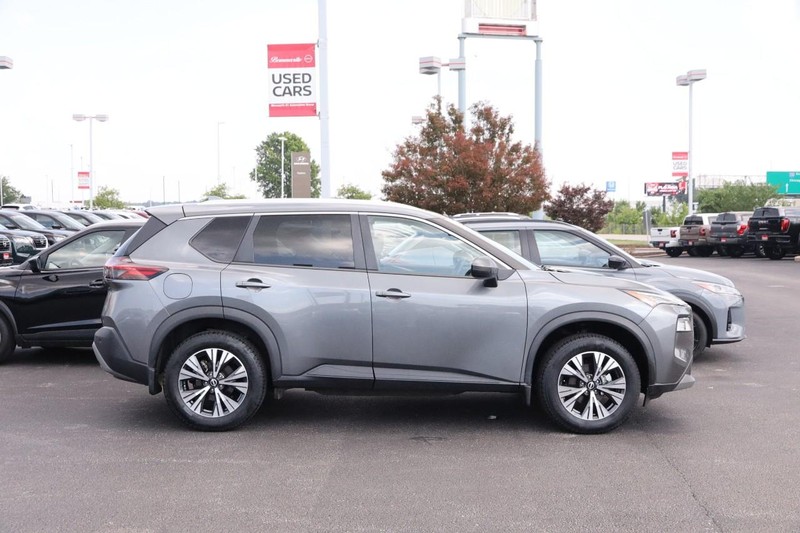 Nissan Rogue Vehicle Image 05
