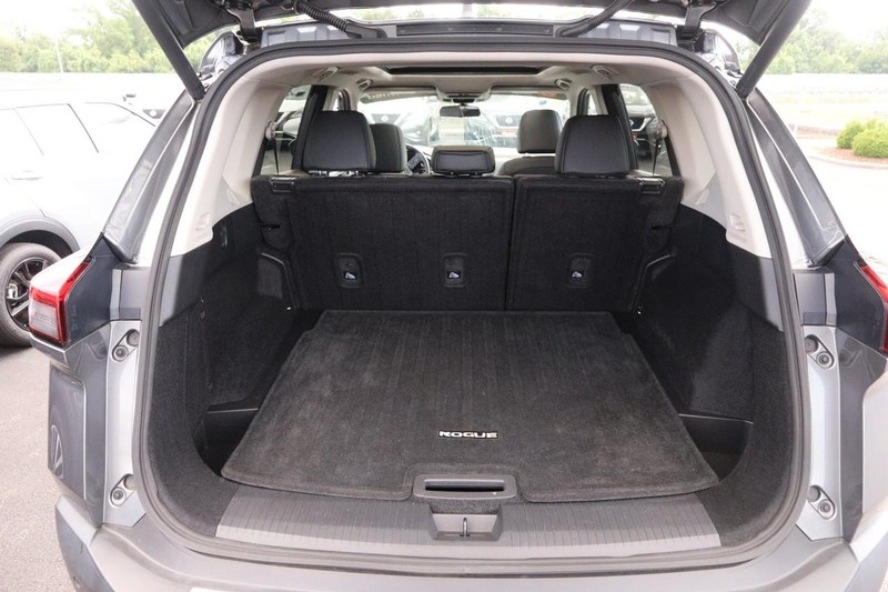 Nissan Rogue Vehicle Image 07