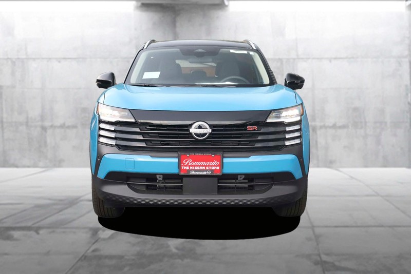 Nissan Kicks Vehicle Image 04