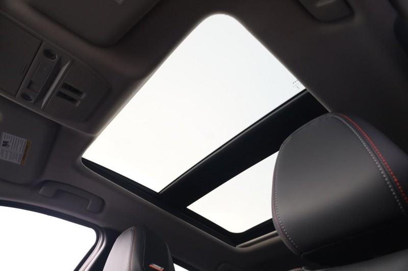 Nissan Kicks Vehicle Image 09