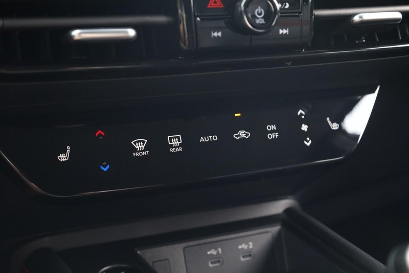 Nissan Kicks Vehicle Image 17