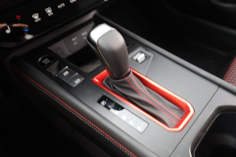 Nissan Kicks Vehicle Image 19