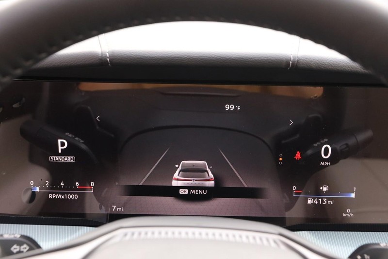 Nissan Murano Vehicle Image 13