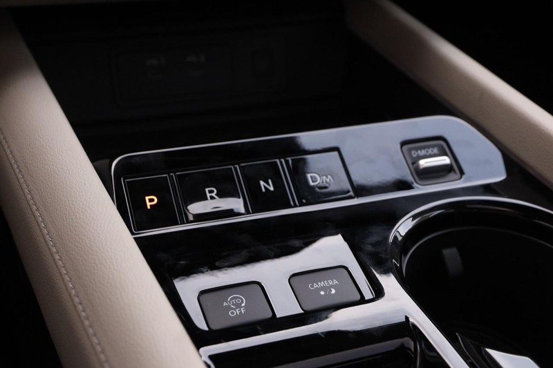 Nissan Murano Vehicle Image 18