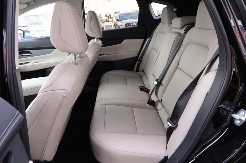 Nissan Murano Vehicle Image 21