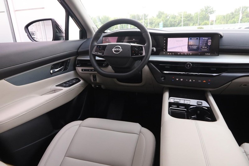 Nissan Murano Vehicle Image 23