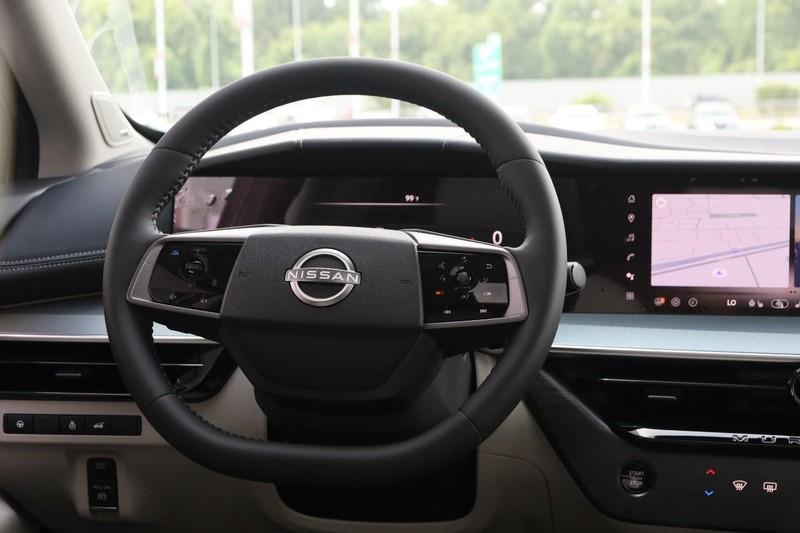 Nissan Murano Vehicle Image 24