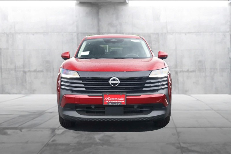 Nissan Kicks Vehicle Image 04