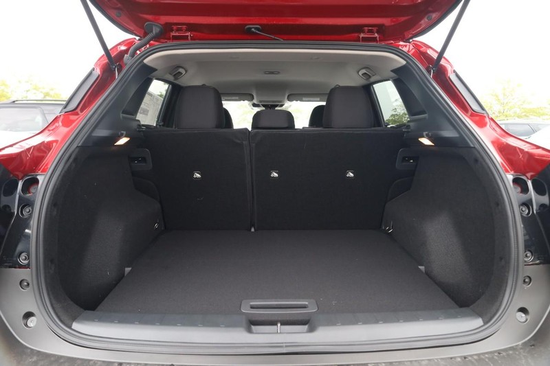 Nissan Kicks Vehicle Image 07