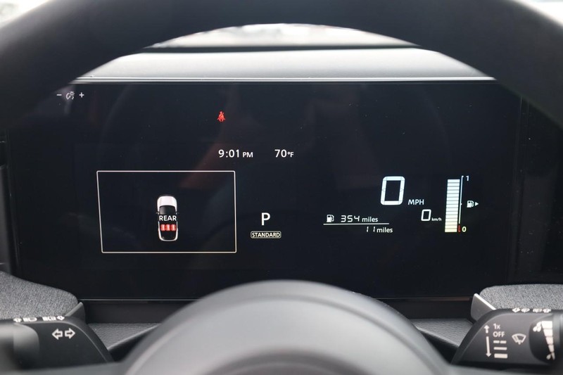 Nissan Kicks Vehicle Image 10