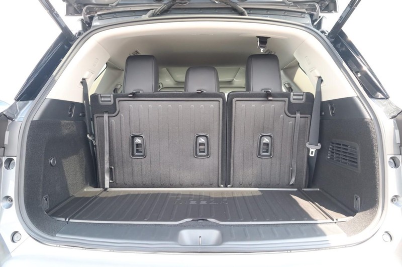Nissan Pathfinder Vehicle Image 07