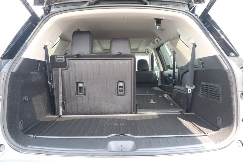 Nissan Pathfinder Vehicle Image 08