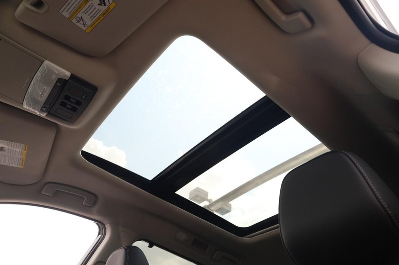 Nissan Pathfinder Vehicle Image 10