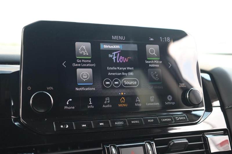 Nissan Pathfinder Vehicle Image 15